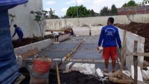 perbaikan kolam renang sentul
