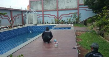 Jasa Pemasangan Conwood Lantai Kolam Renang Jasa Pemasangan Conwood Lantai Kolam Renang