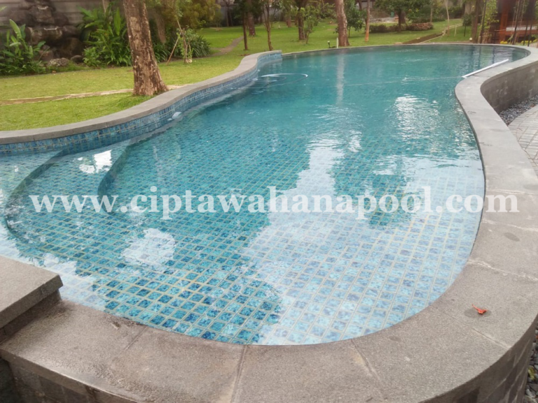Jasa Perawatan Kolam Renang Murah Cianjur kolam renang