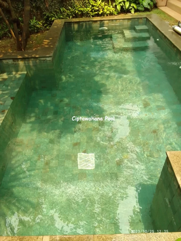 keuntungan kolam renang alami