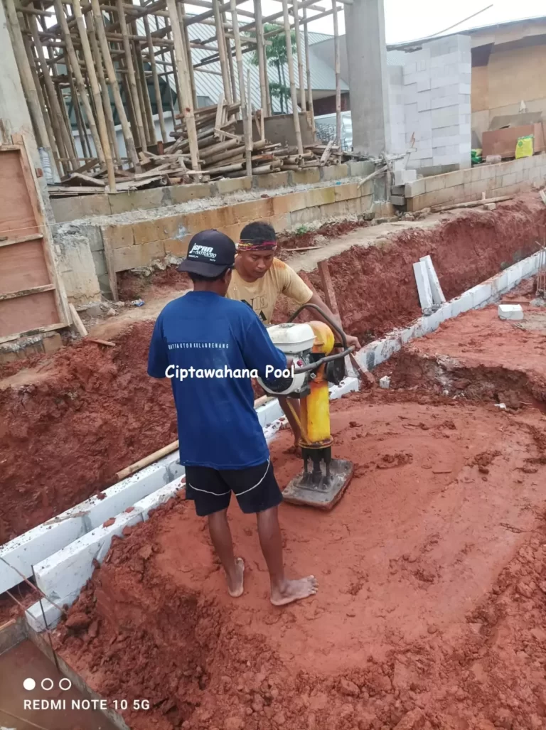 Pentingnya Pemadatan Tanah Dalam Pembangunan Kolam pentingnya pemadatan tanah