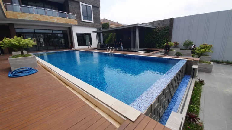 Manfaat membuat kolam renang nyaman.
