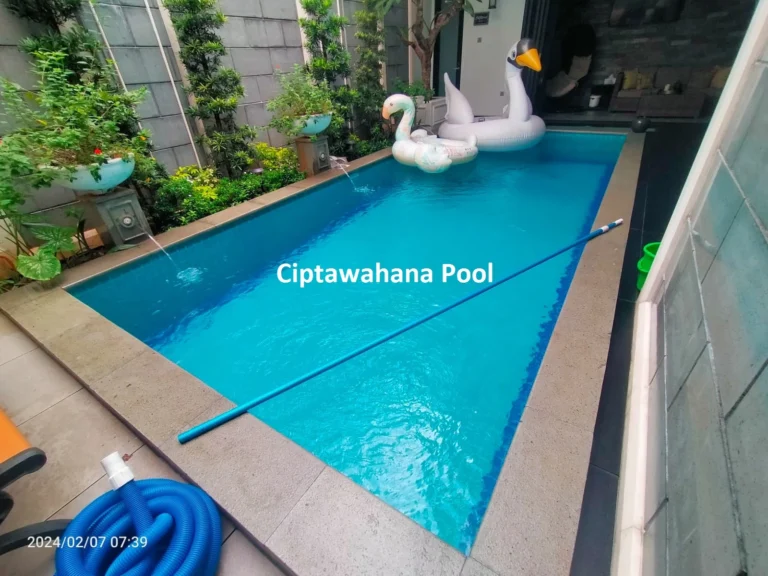 Cara Mendiagnosis dan Memperbaiki Air Kolam Keruh jasa pembuatan kolam seminyak