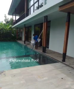 Strategi Ampuh Membersihkan Kolam Renang yang Tidak Jernih