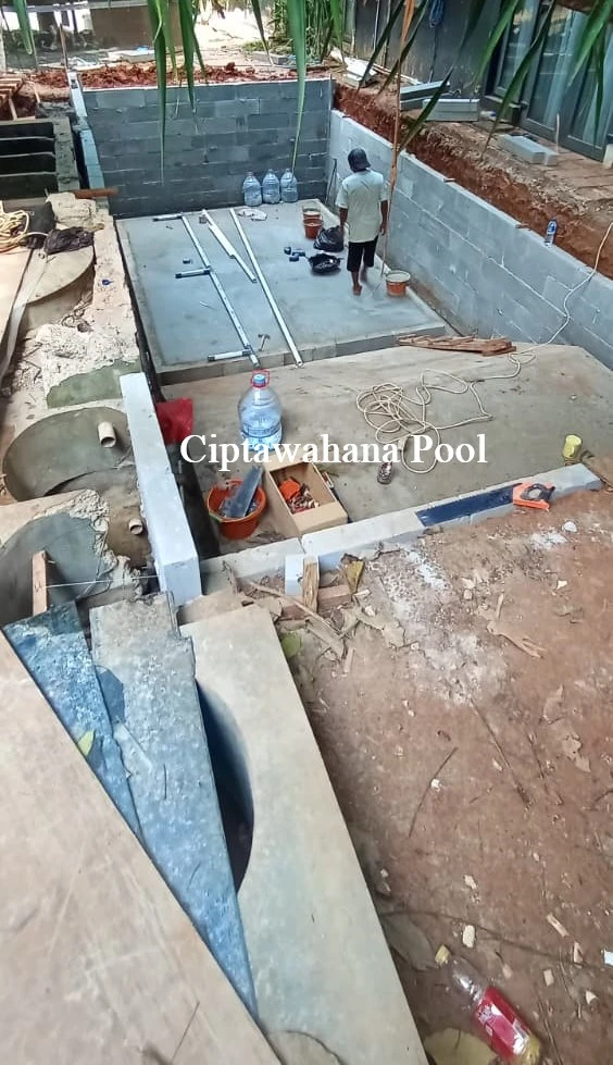 Layanan Pembuatan Kolam Renang Hotel di Surabaya